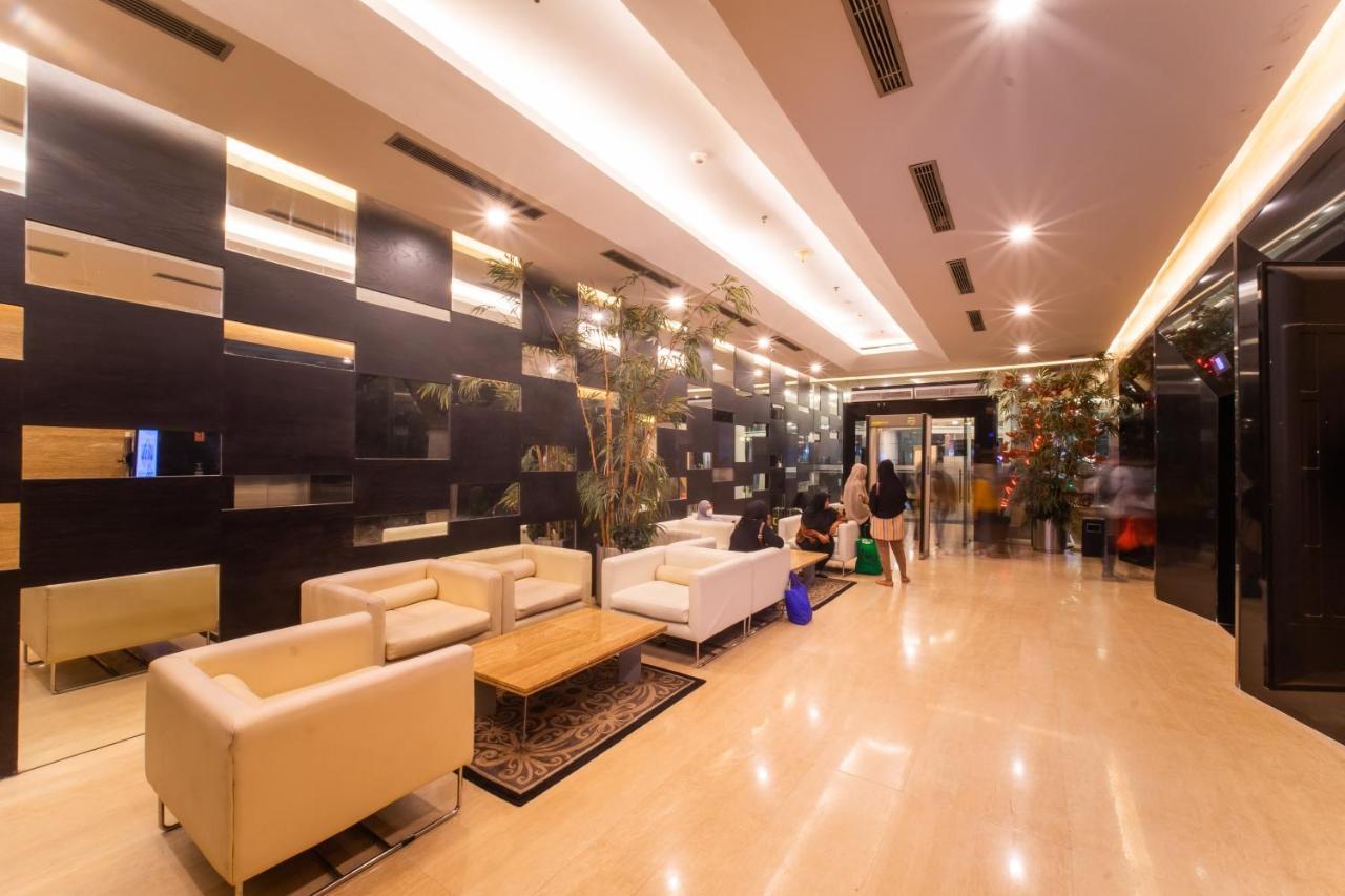 Grand Jatra Hotel Balikpapan Exterior photo